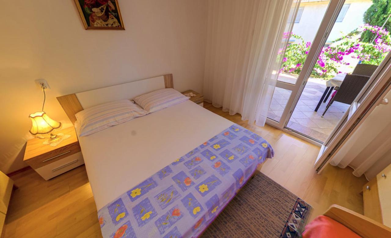 Apartmani Katica Krk Island Eksteriør billede